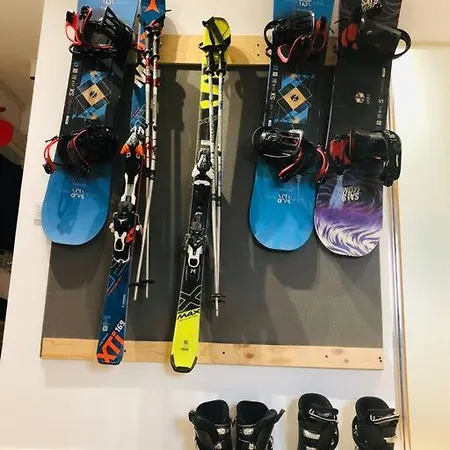 Maribel A Pie De Pista Apartmán *